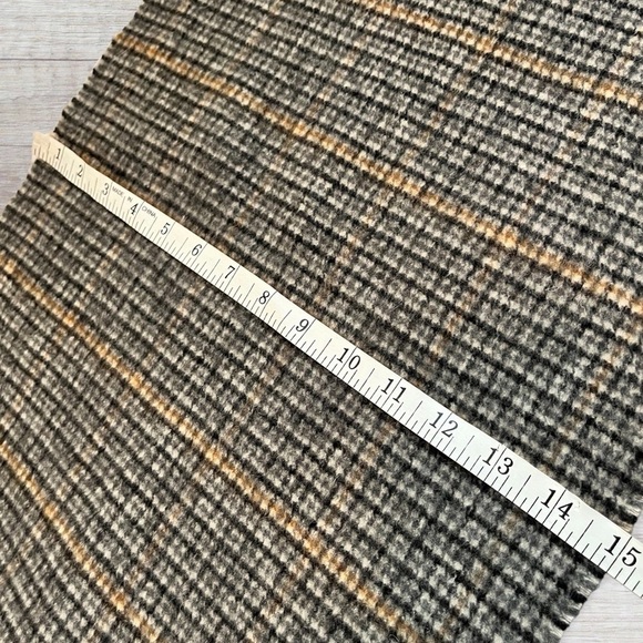J.Crew RARE 100% cashmere Scottish houndstooth plaid long scarf with fringe - Picture 7 of 9